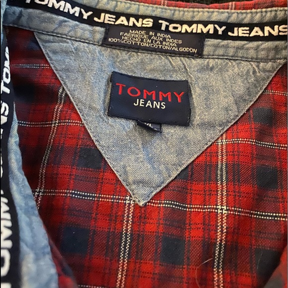 Tommy Hilfiger long-sleeved button up XL - Picture 4 of 4